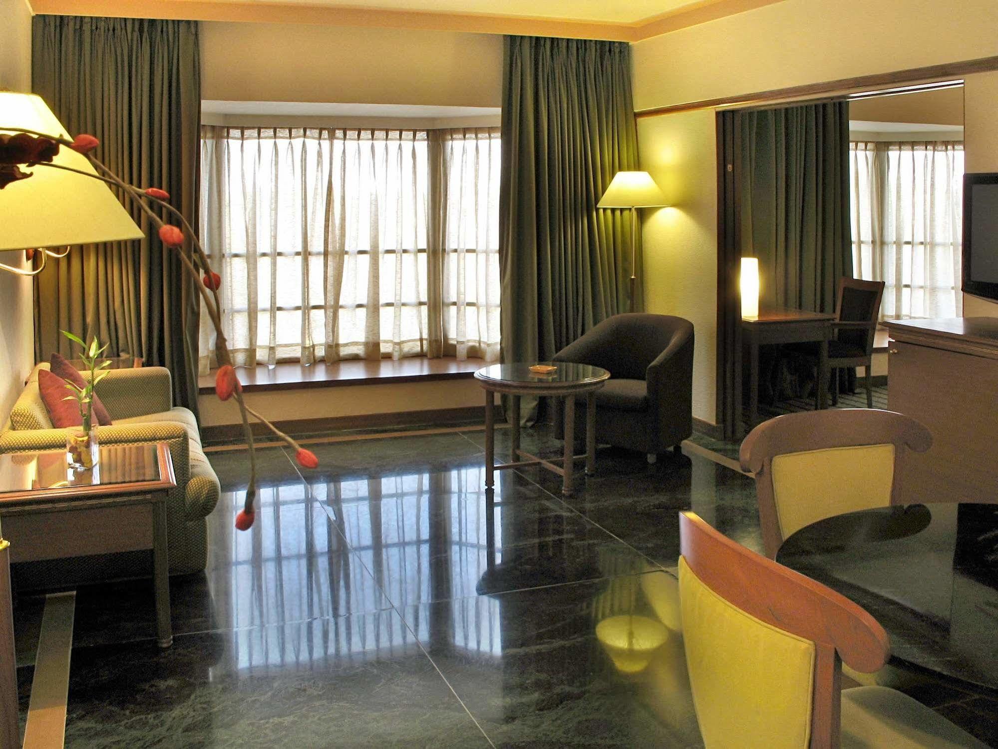 The Central Park Pune Esterno foto